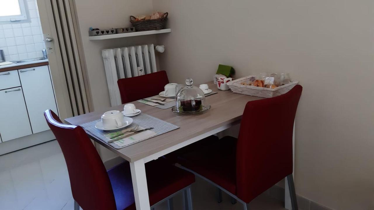 Apartment "Borgo Olivetti" Ivrea Eksteriør bilde